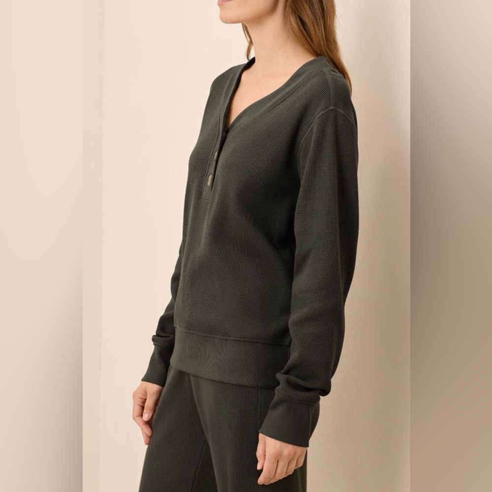 NWT Pact Women's Sienna Thermal Waffle Henley Pullover - Picture 3 of 16
